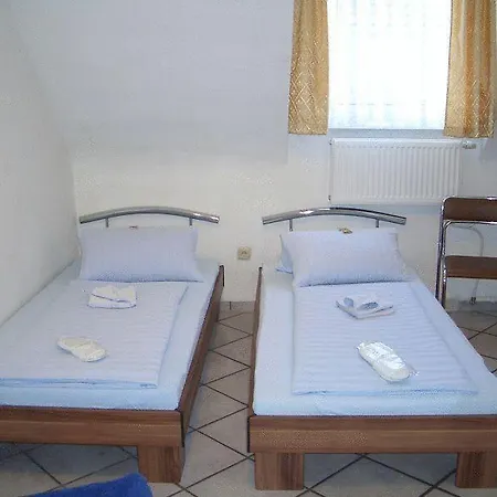 Hotel Im Stavenhof 2*